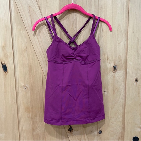 Lululemon Warrior Hot Tank Sz 4 Dewberry Raspberry - Picture 11 of 11